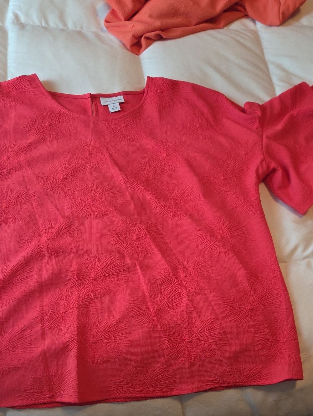 Liz Claiborne Coral Short Sleeve Textured Tee